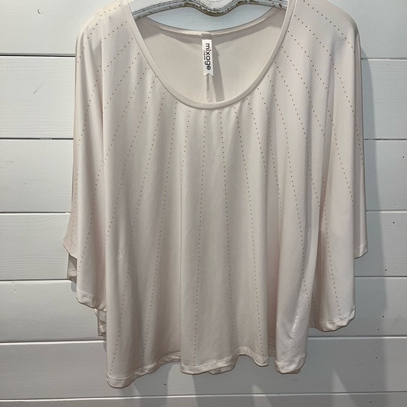 🤍MIXAGE Light Beige Cape Top – Size XL 12 - Picture 7 of 9